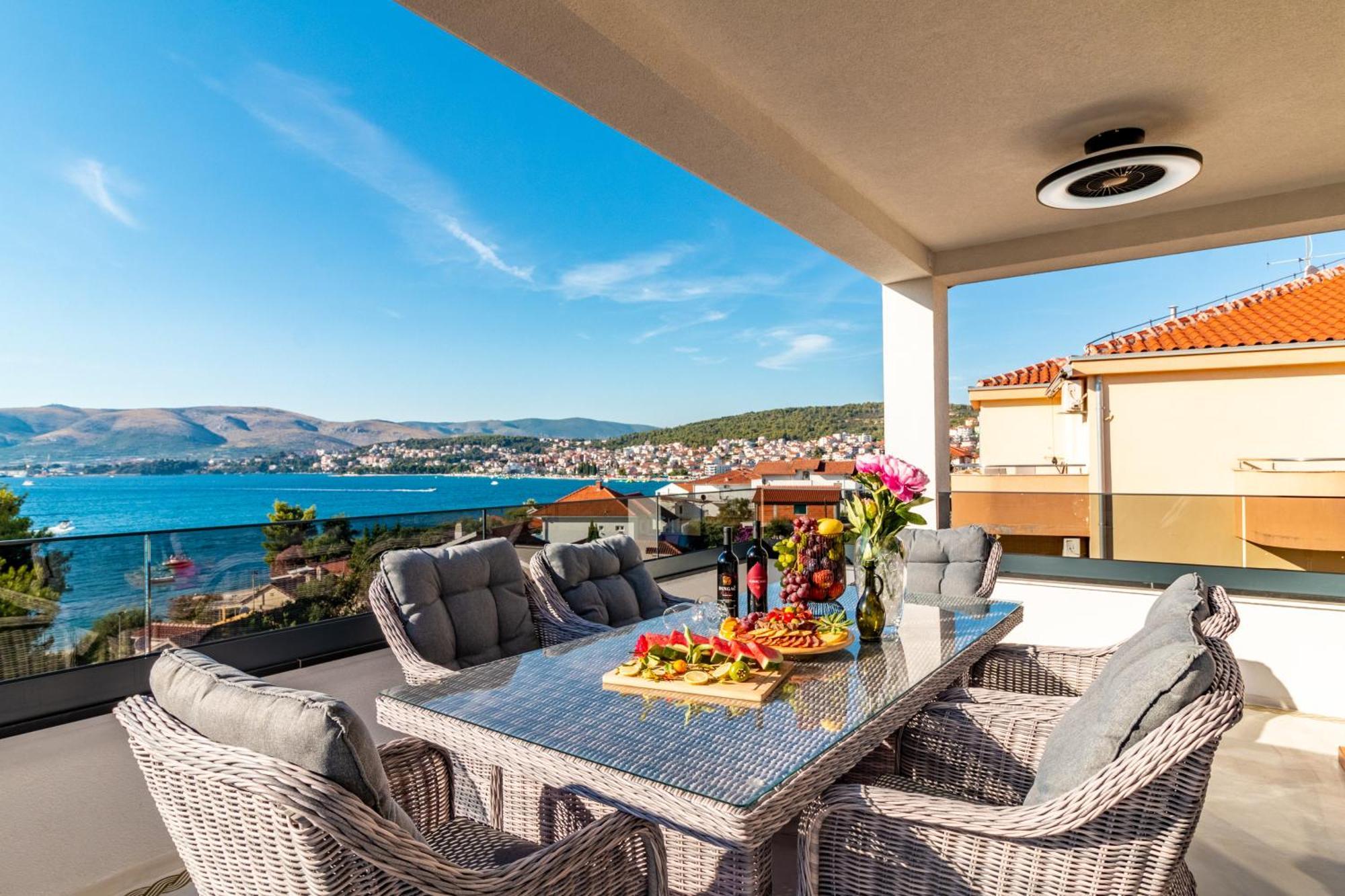 Beach Villa Valentina Трогир Стая снимка