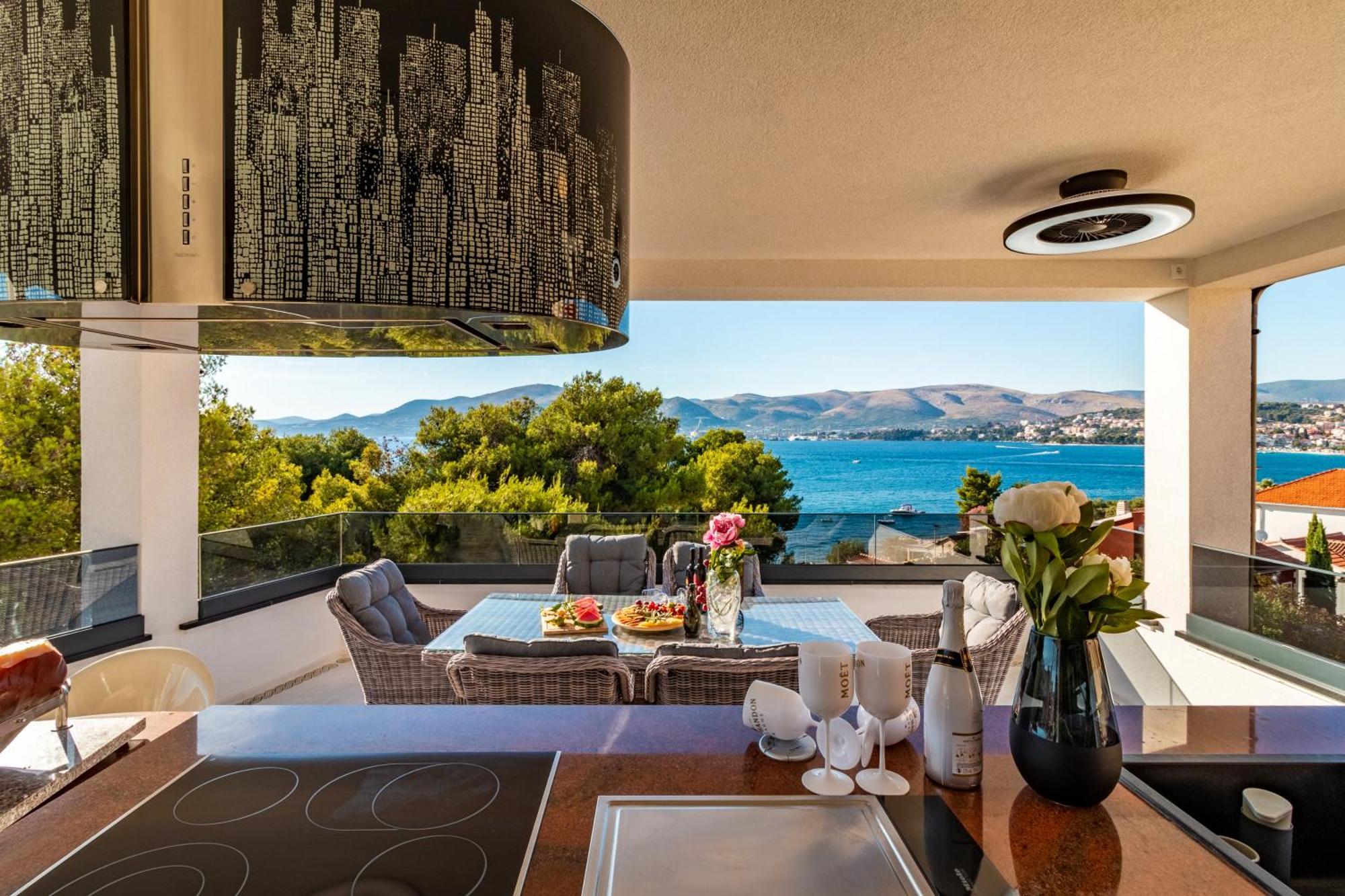 Beach Villa Valentina Трогир Стая снимка